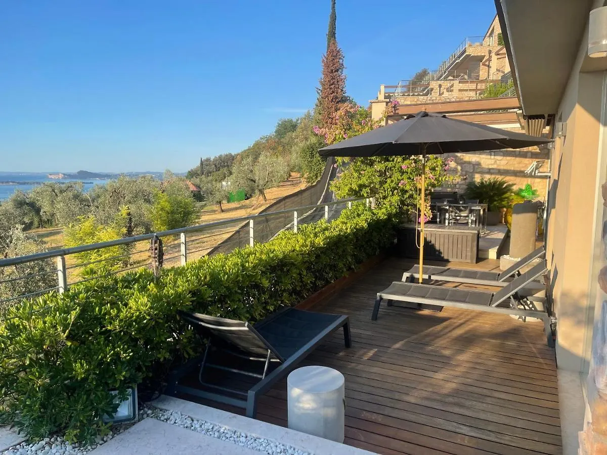 Deluxe Sunrise Sky Terrasse 2 Bedroom Design Apartment & Fantastic Lake View Toscolano Maderno