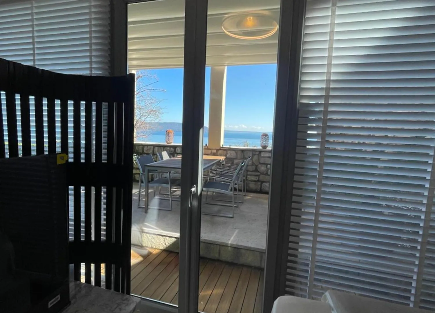 Deluxe Sunrise Sky Terrasse 2 Bedroom Design Apartment & Fantastic Lake View 托斯科拉诺-马德尔诺